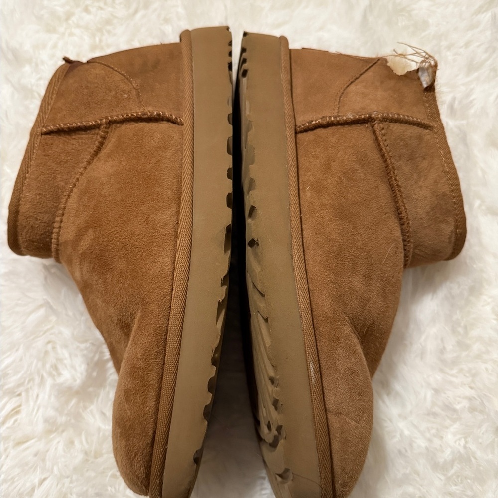UGG Women Tan Suede Mini Boots- NOT GOOD CONDITION - See pics!